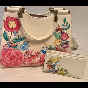 Loungefly Alice in Wonderland Purse and Wallet